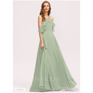 A-Line Square Neckline Chiffon Bridesmaid dress